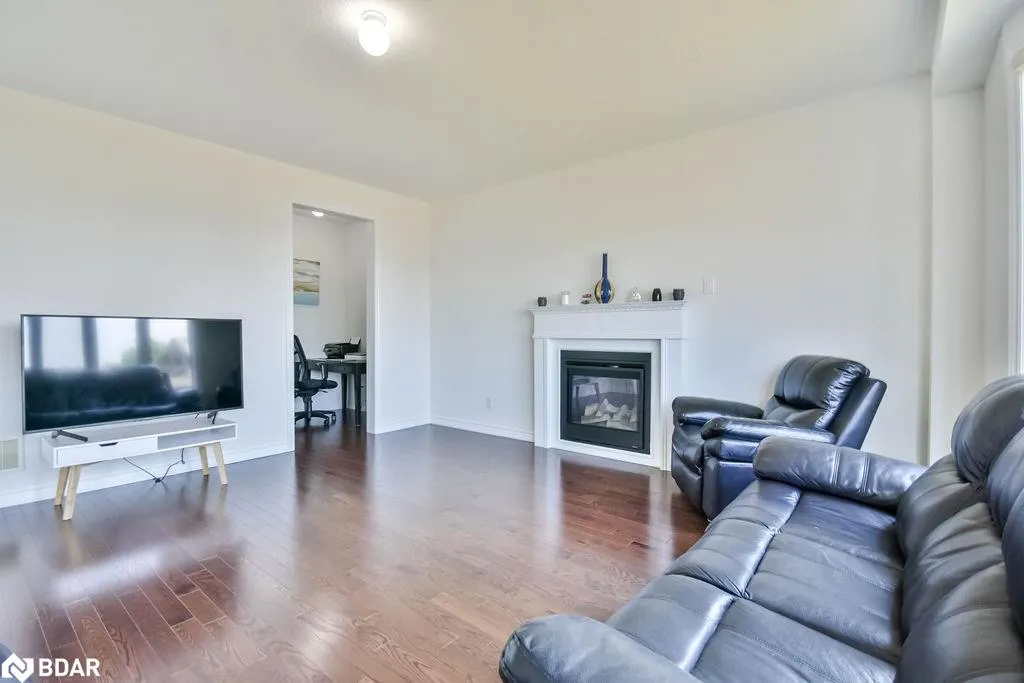 53 Rugman Crescent