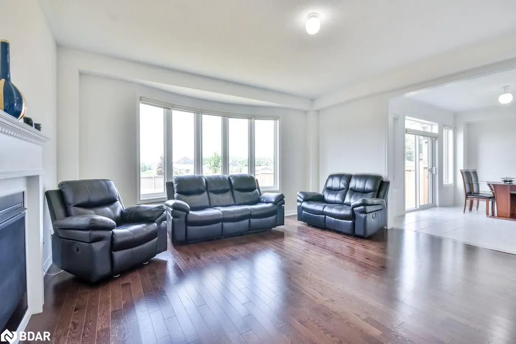 53 Rugman Crescent