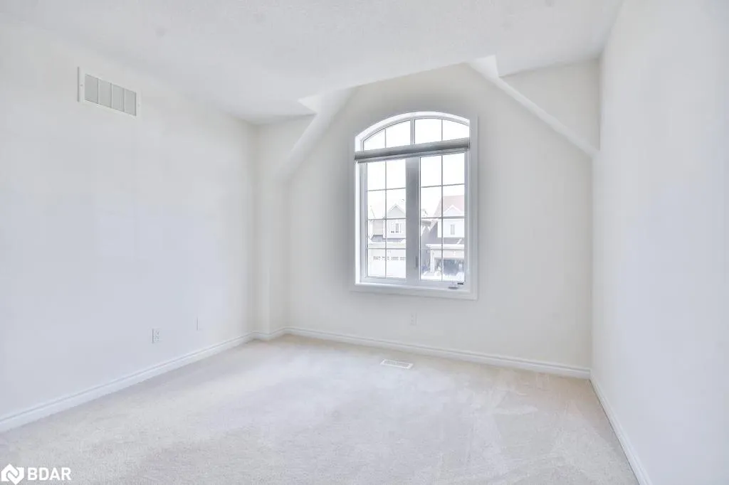 53 Rugman Crescent