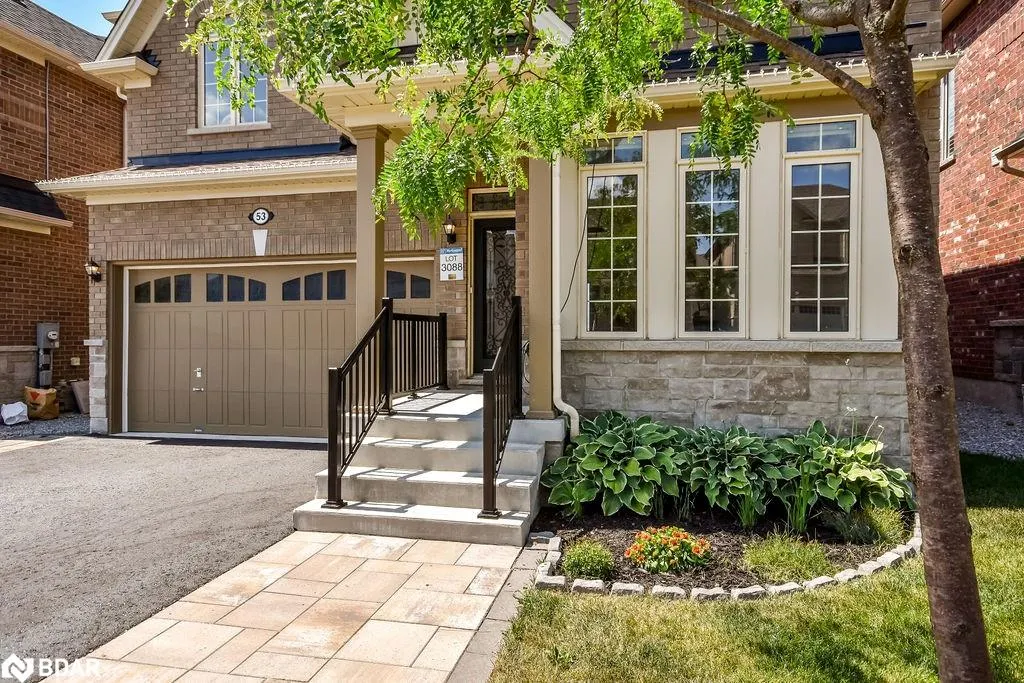 53 Rugman Crescent