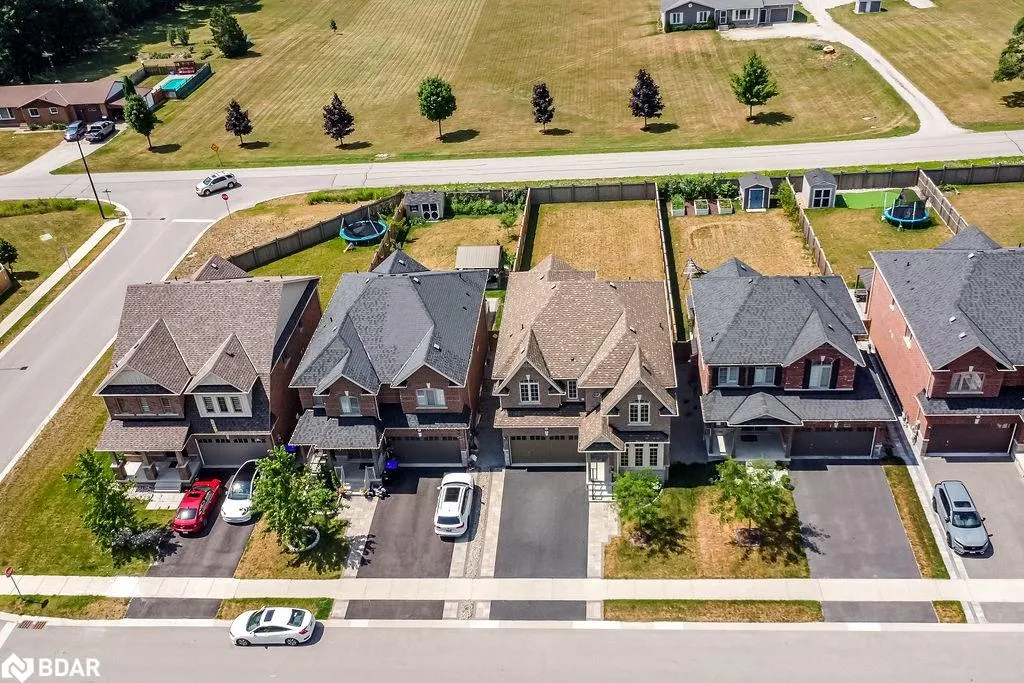 53 Rugman Crescent