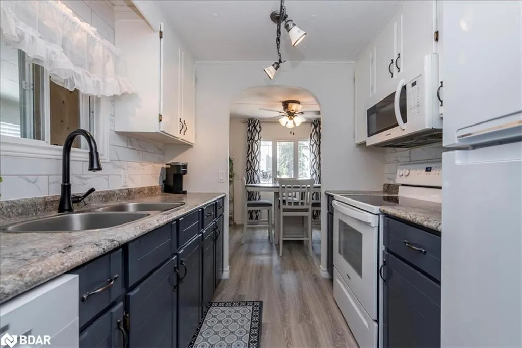 3 Weeping Willow Drive
