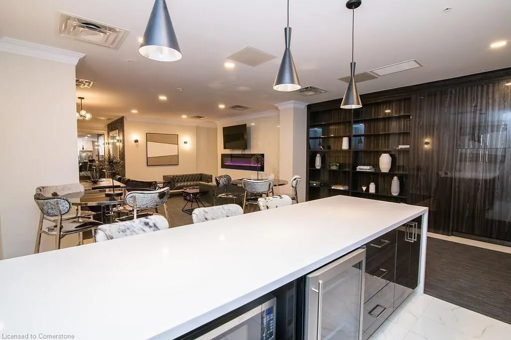 118 King Street E, #1118
