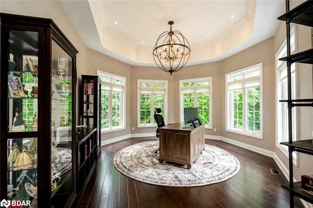 11 Emerald Terrace