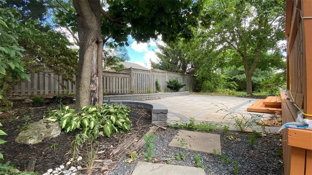 489 Timbercroft Crescent