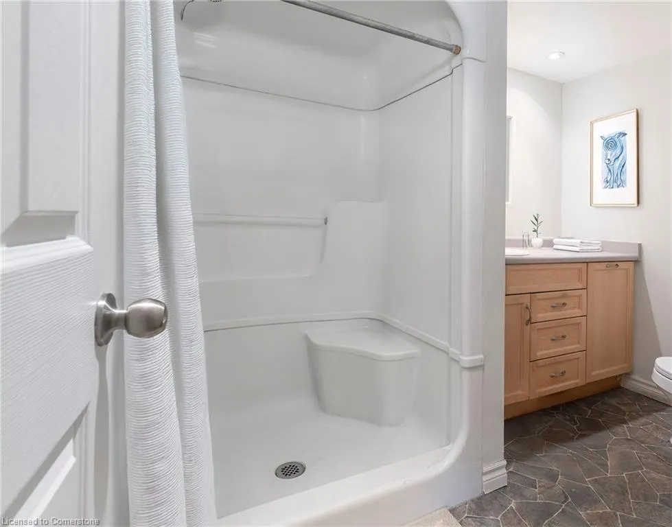 1759 King Street E, #14
