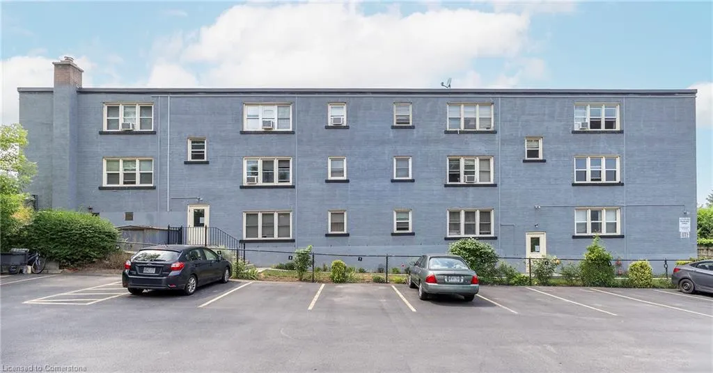 1759 King Street E, #14