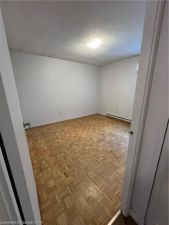 113 Westmount Road, #1