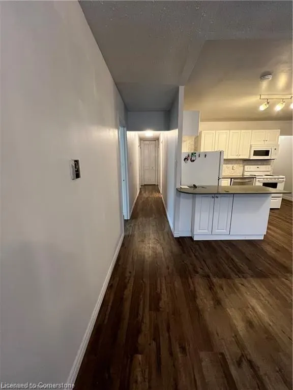 113 Westmount Road, #1