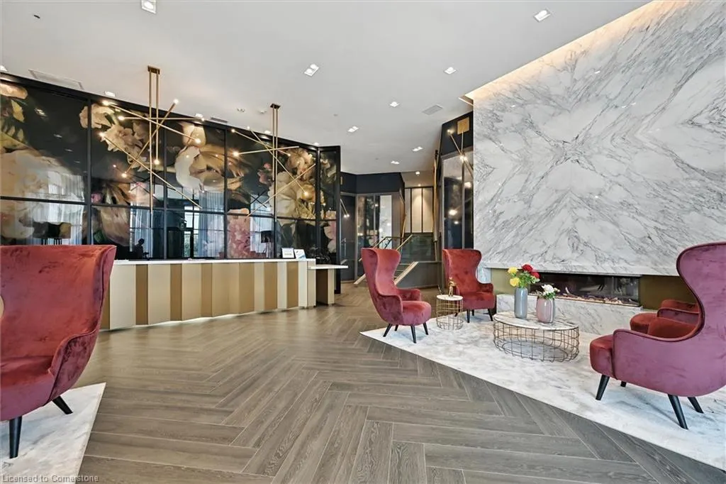 405 Dundas Street Street W, #PH06
