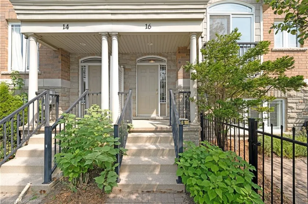 16 Bruce Street