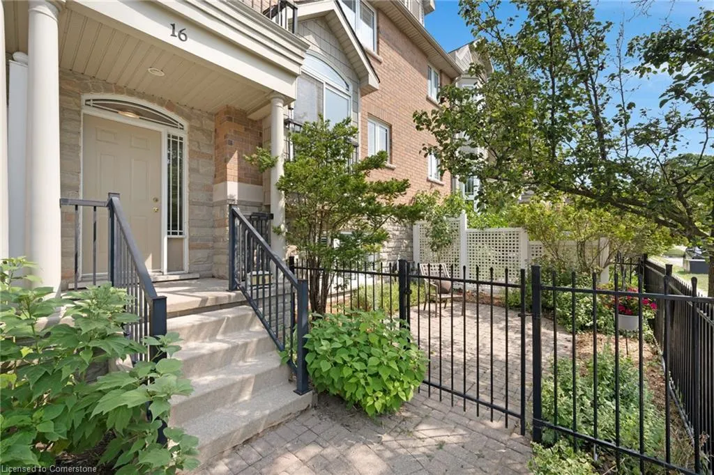 16 Bruce Street