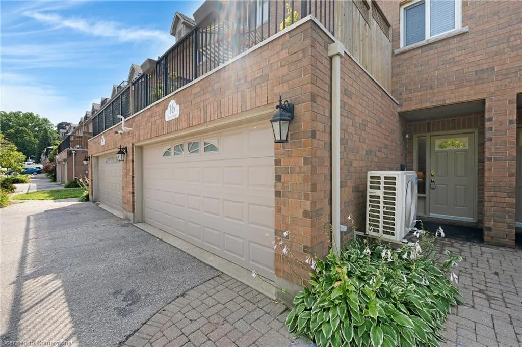 16 Bruce Street