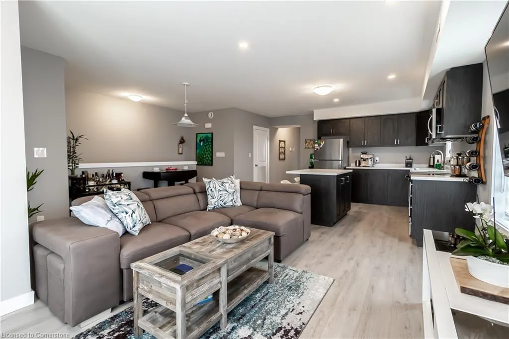 160 Rochefort Street, #D7