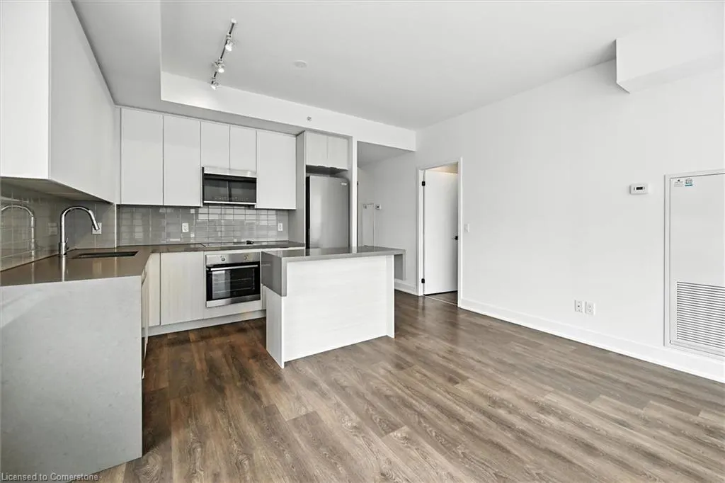 2489 Taunton Road, #611