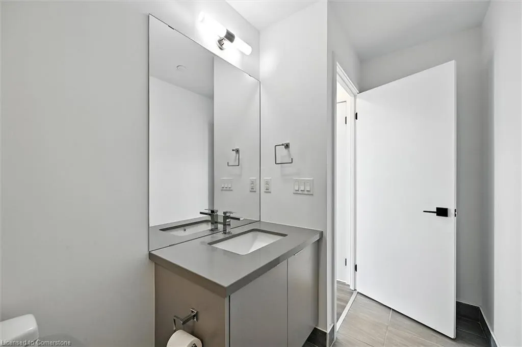 2489 Taunton Road, #611