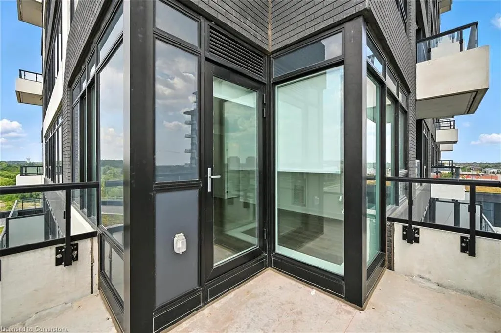 2489 Taunton Road, #611