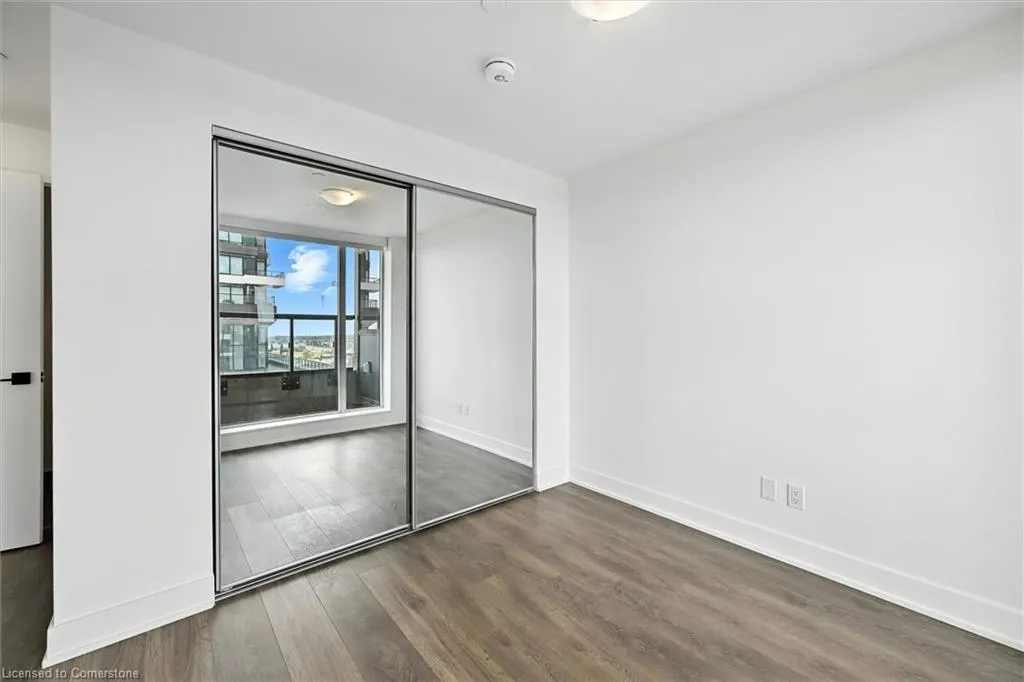 2489 Taunton Road, #611