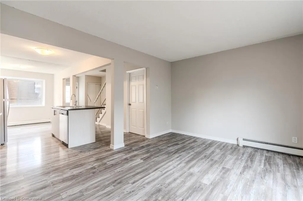 293 Fairway Road N, #26