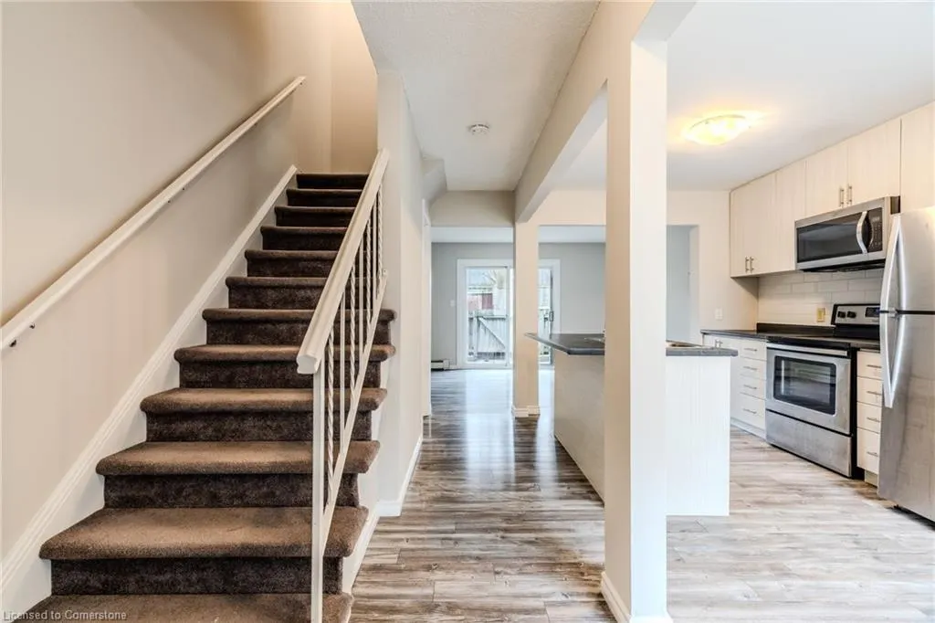 293 Fairway Road N, #26