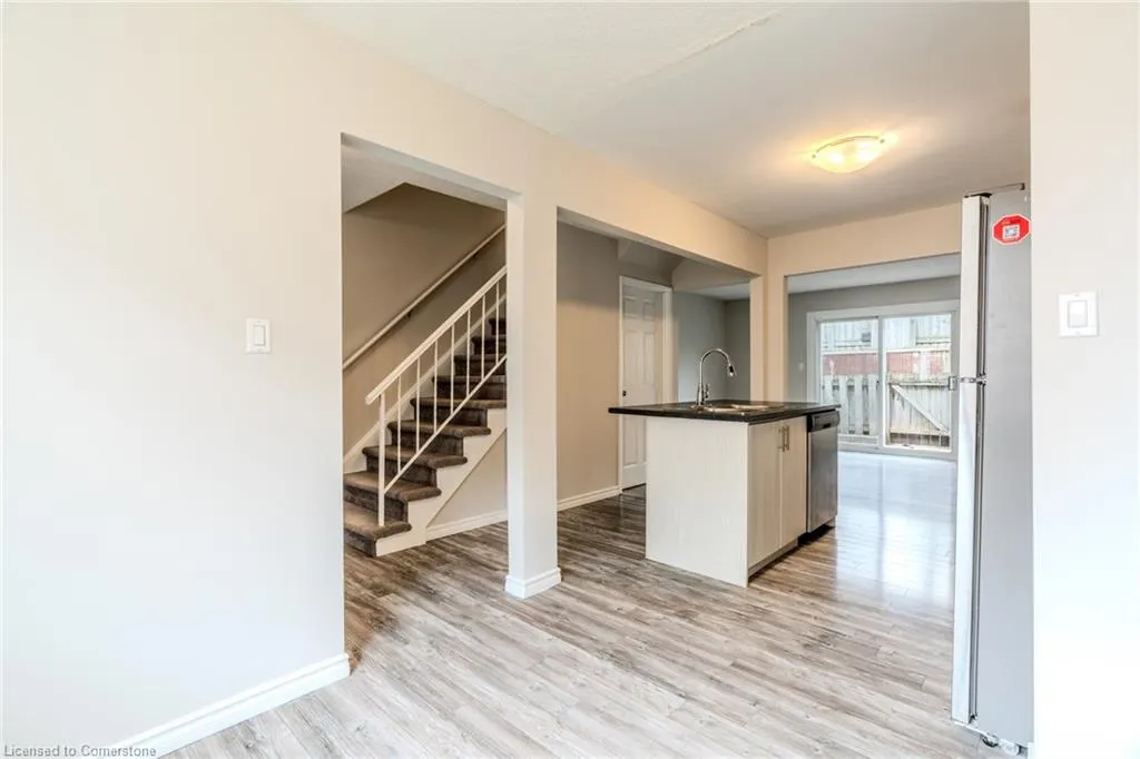 293 Fairway Road N, #26