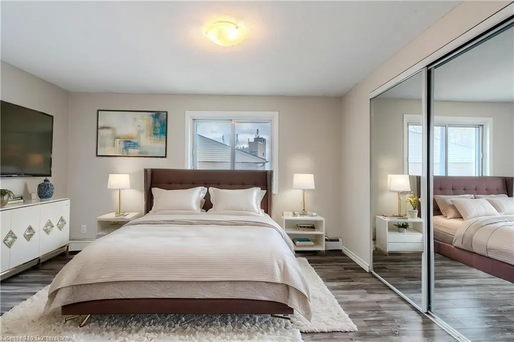 293 Fairway Road N, #26
