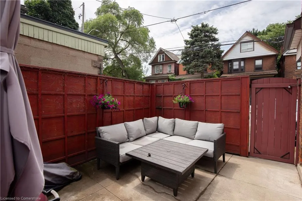 167 Napier Street