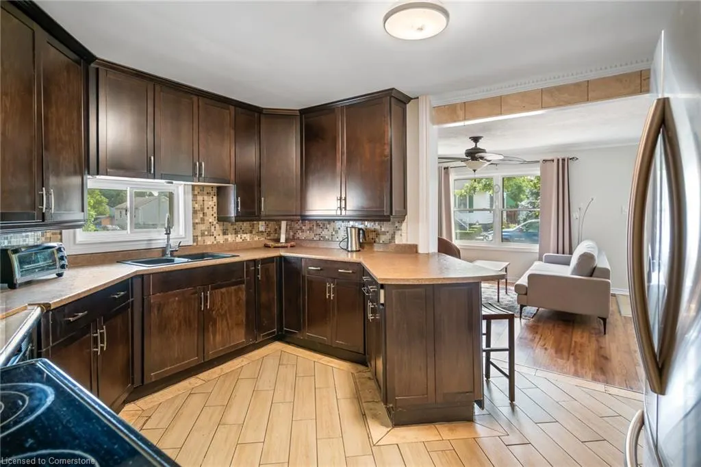 7 Elmwood Avenue