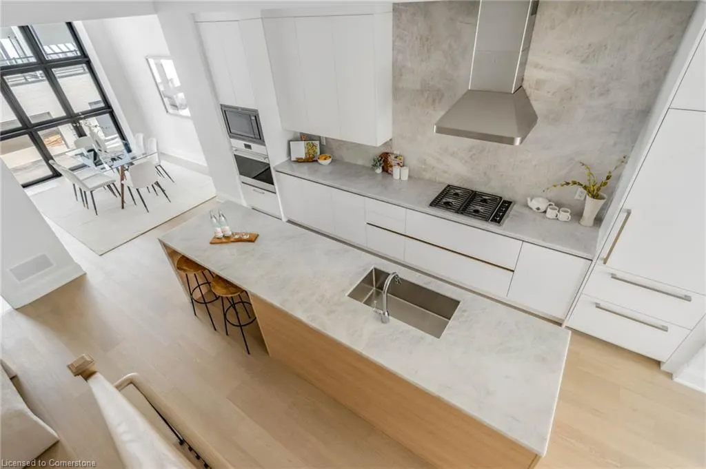 138 East Street, #5