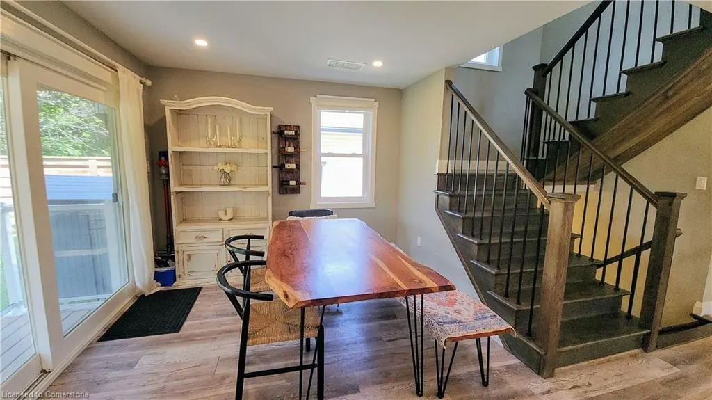 324 East 43rd Street