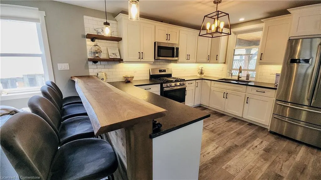 324 East 43rd Street