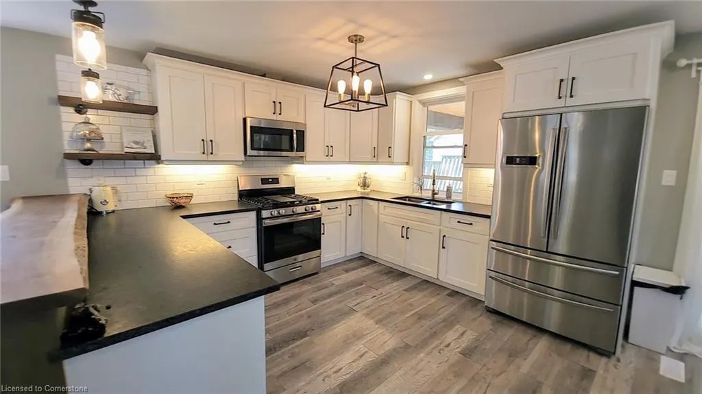 324 East 43rd Street