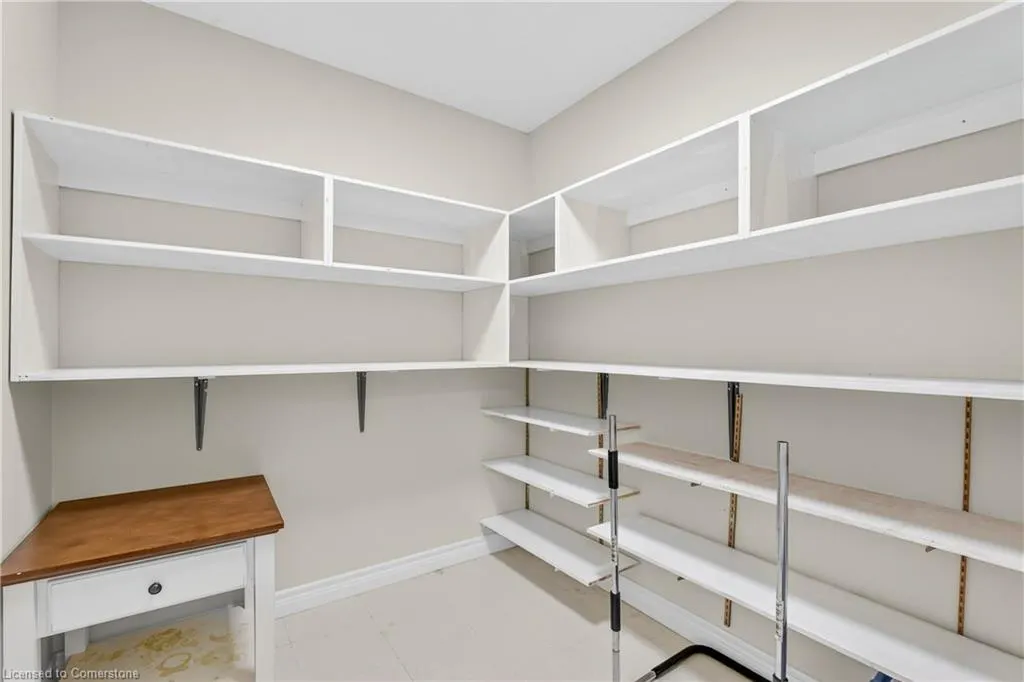 810 Golf Links Road, #2