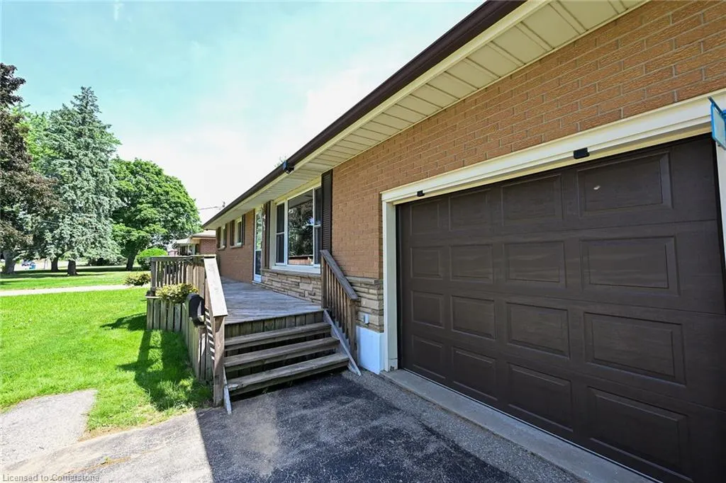 83 Oak Avenue