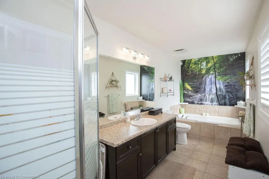 15 Meadowbank Drive