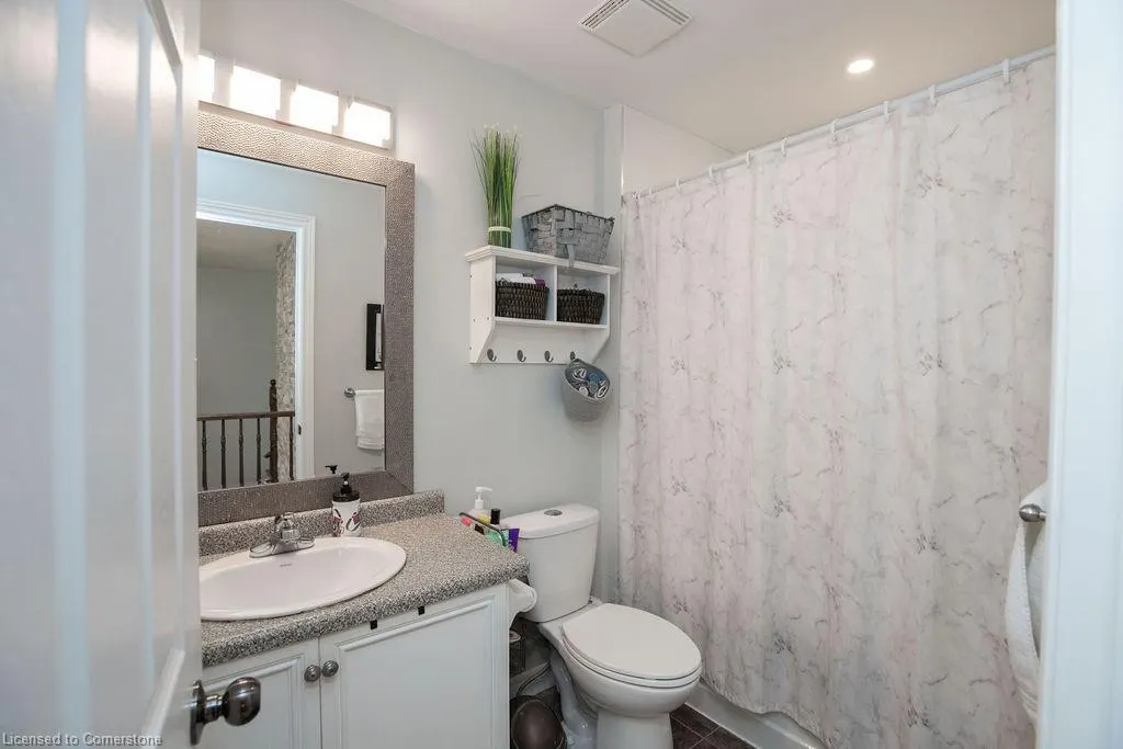 15 Meadowbank Drive