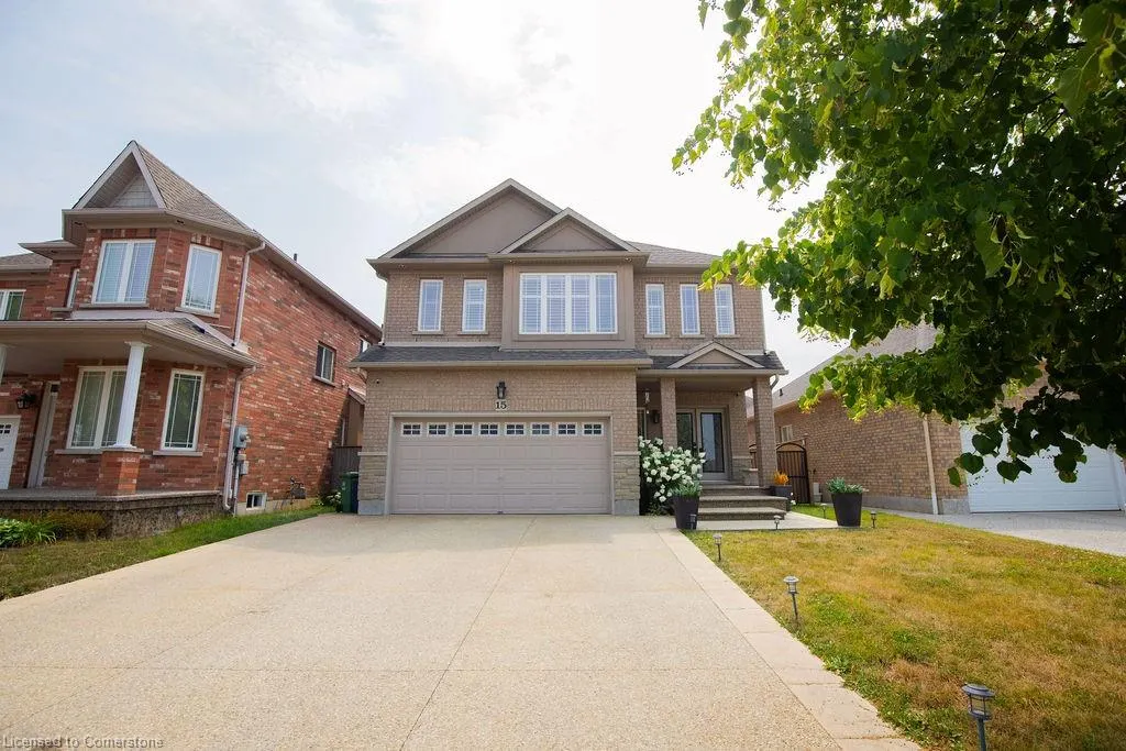 15 Meadowbank Drive