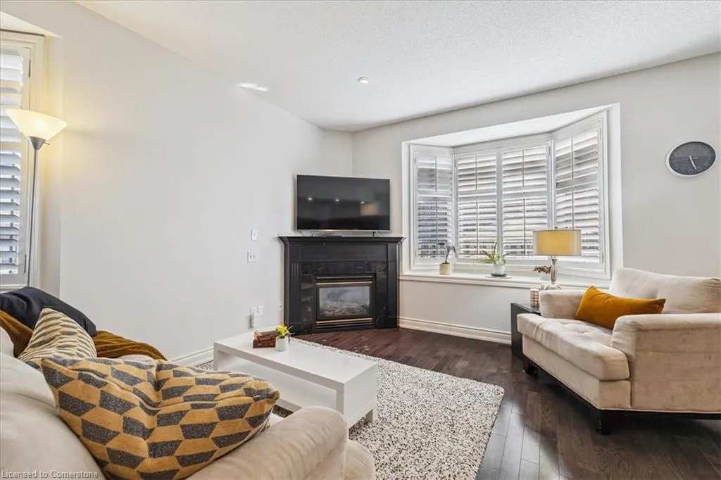 5080 Fairview Street, #72