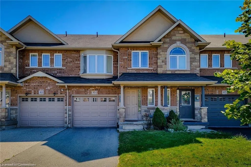 85 Charleswood Crescent
