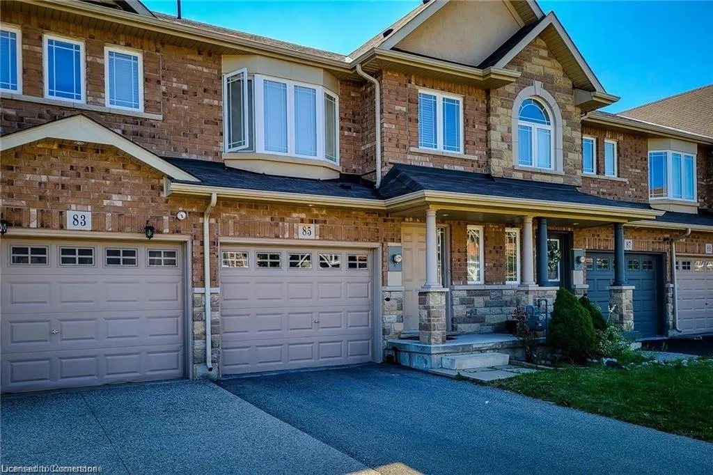85 Charleswood Crescent