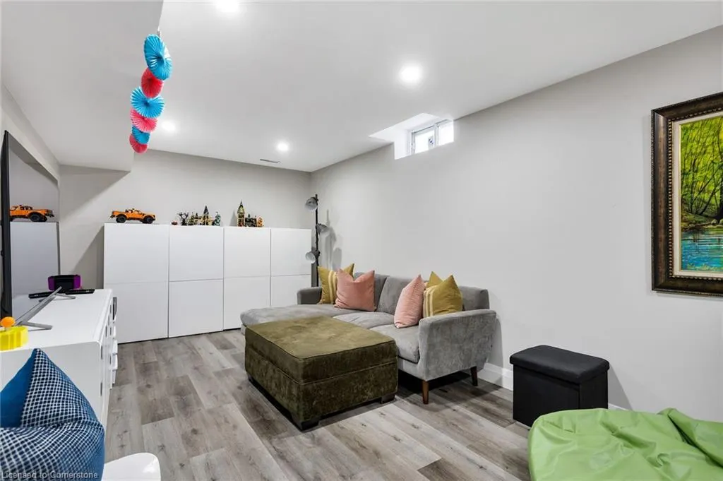 2006 Glenada Crescent, #7