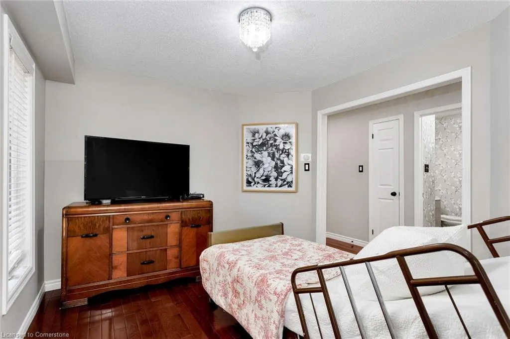 2006 Glenada Crescent, #7
