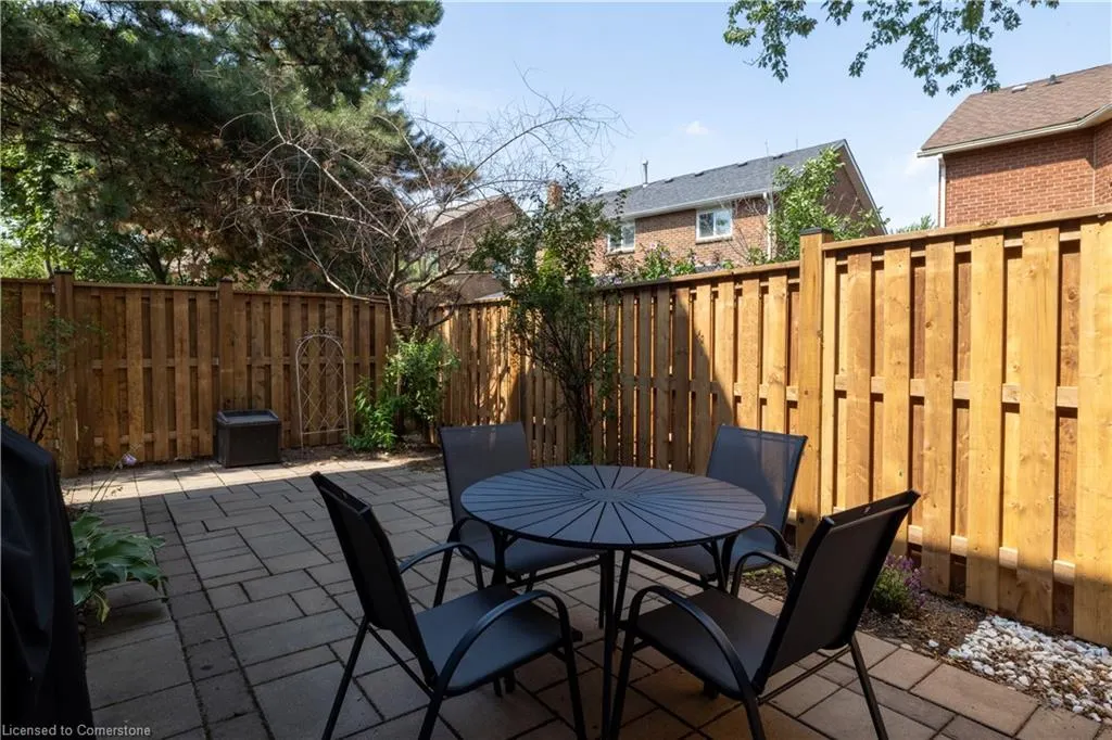 2006 Glenada Crescent, #7