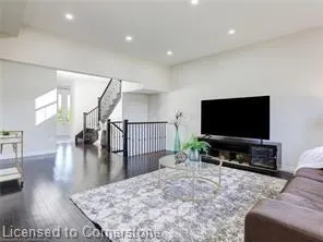 4 Slater Street Street