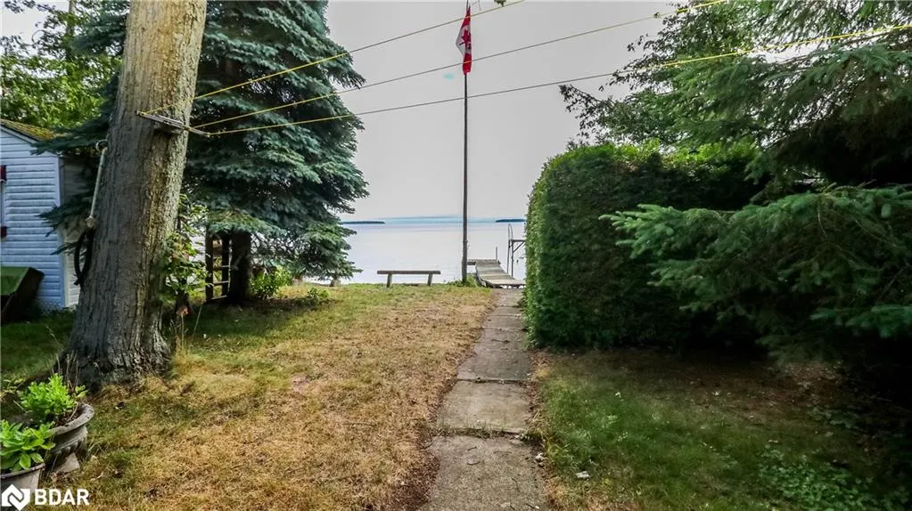 1895 Simcoe Boulevard
