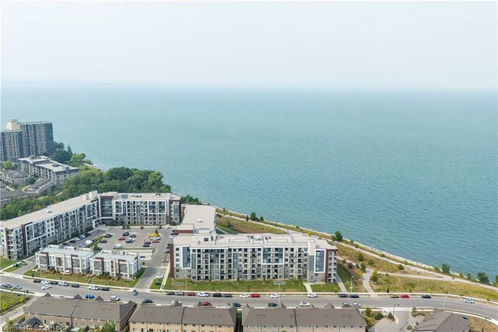 101 Shoreview Place, #530