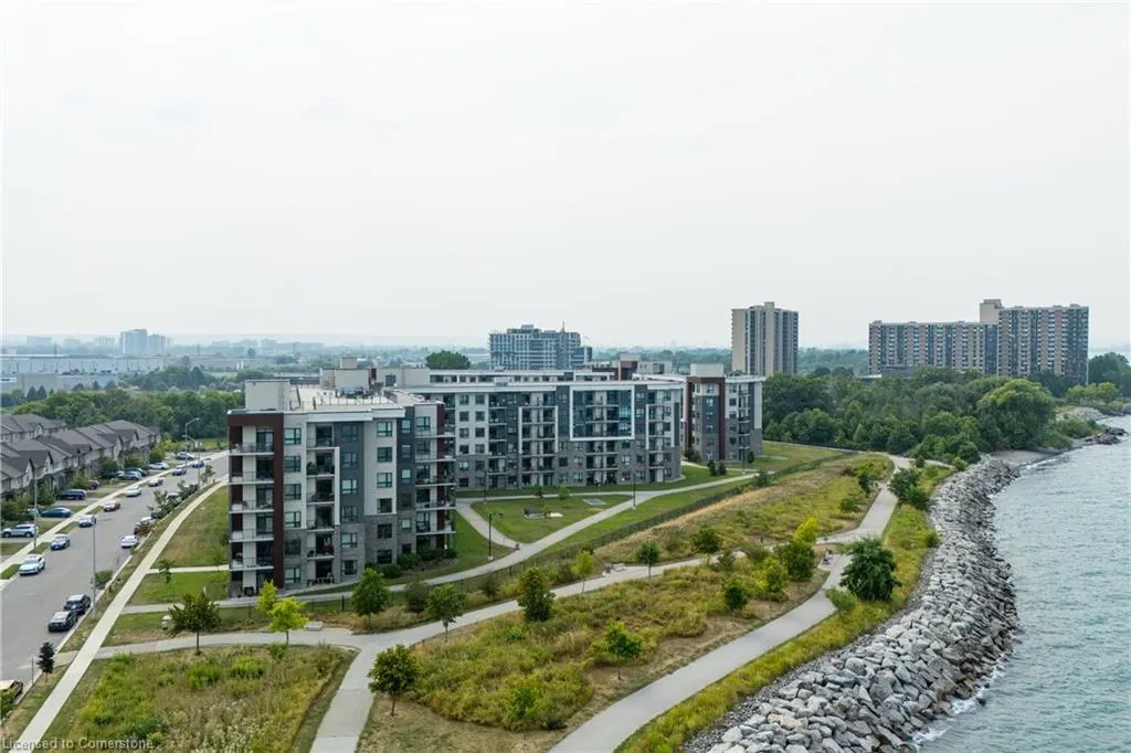 101 Shoreview Place, #530