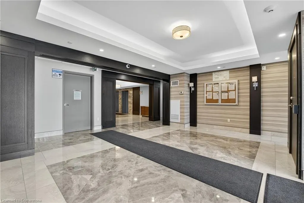 101 Shoreview Place, #530
