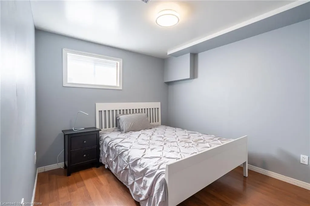 2 Bronte Court