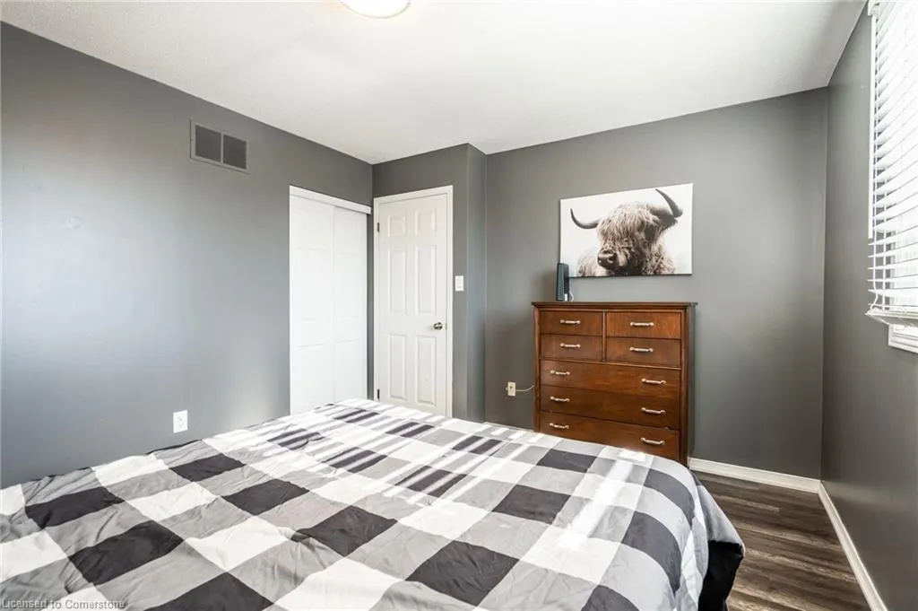 2 Bronte Court